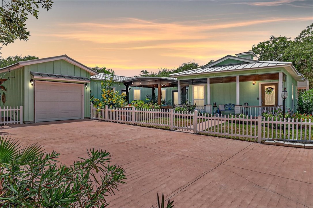 Jennifer Saski, Luxury Coastal Bend Real Estate, Kuper Sotheby's International Realty in Aransas Pass, TX (4)