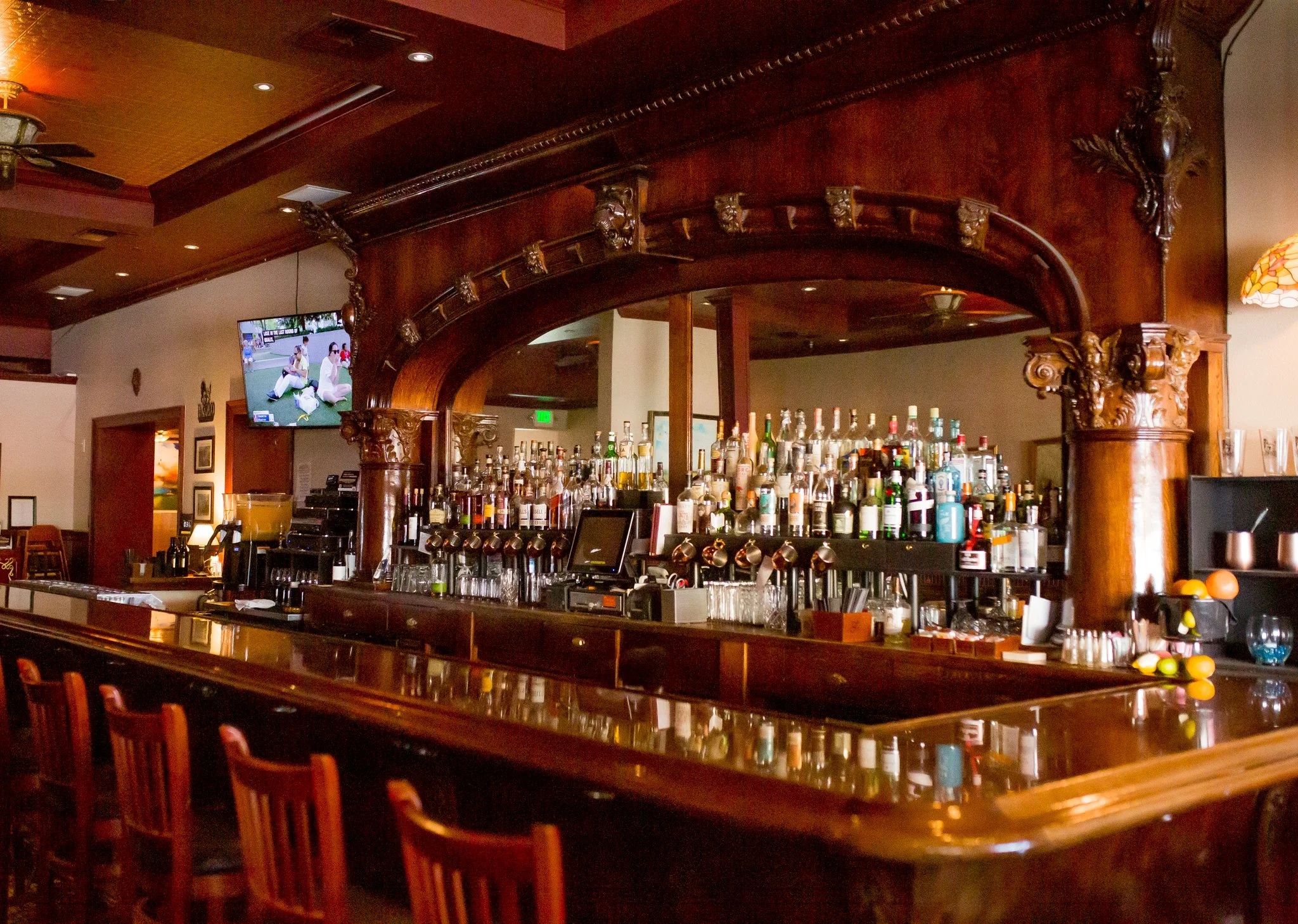 Farwood Bar & Grill in Orland, CA