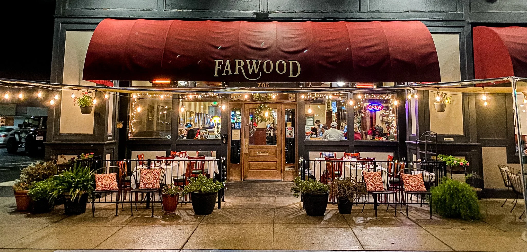 Farwood Bar & Grill in Orland, CA (2)
