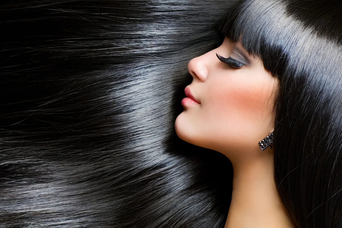 Amici's Salon in Carol Stream, IL