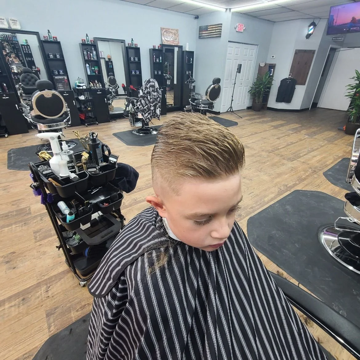 Time to Cut Barbershop in Milwaukee, WI (6)