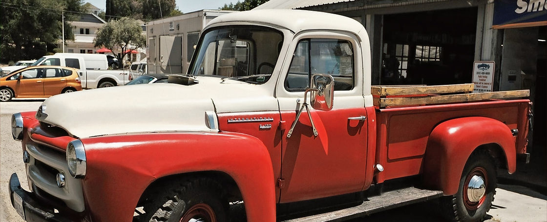Los Olivos Motors in Los Olivos, CA