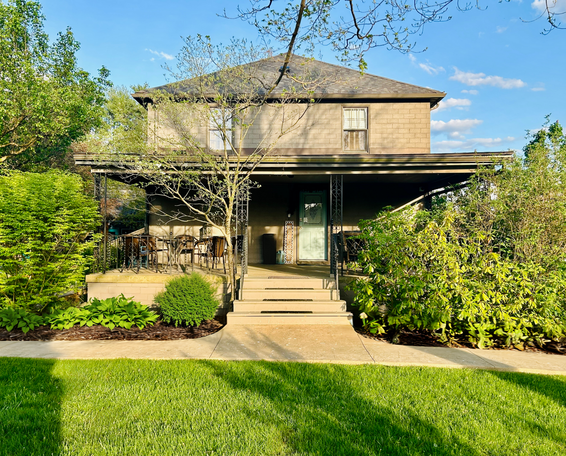 Hocking Hills Inn & Coffee Emporium in Logan, OH (3)