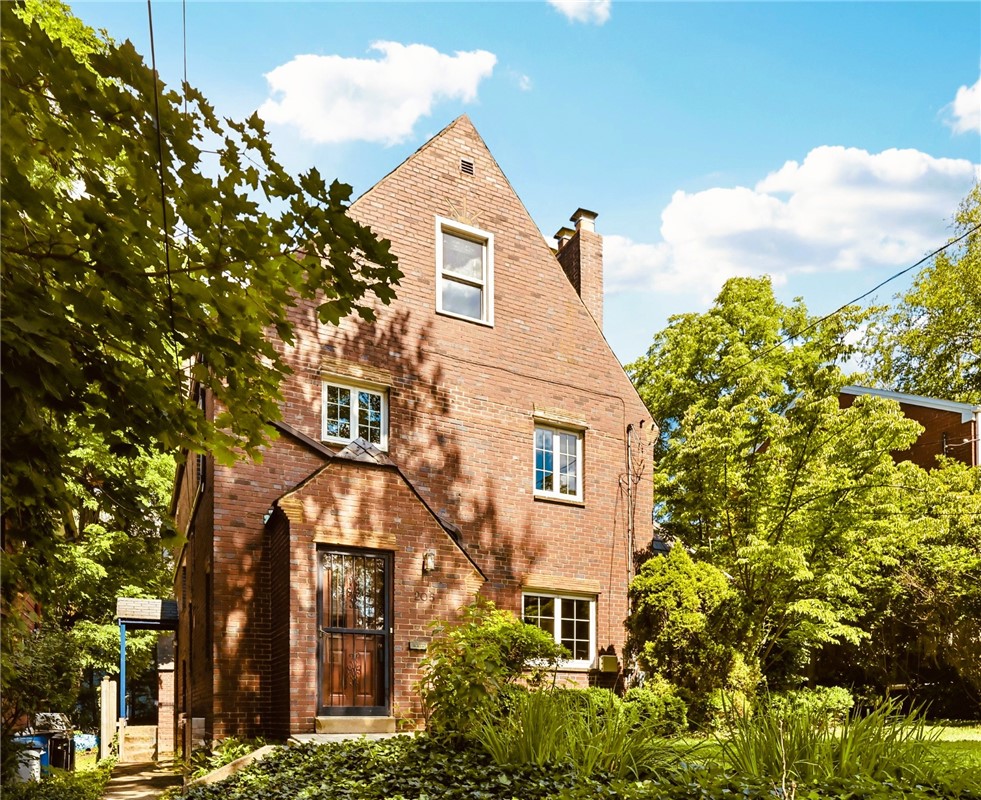 Maureen States Neighborhood Realty Services in Pittsburgh, PA (2)