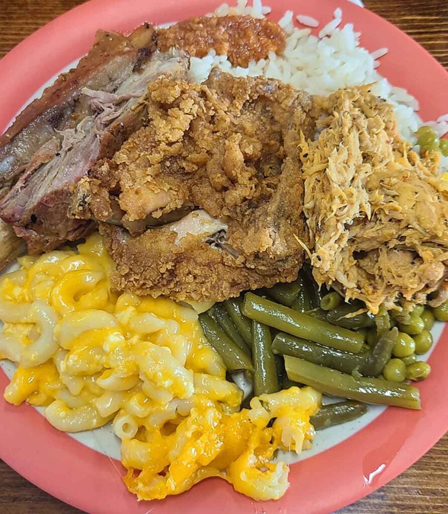 Music Man's Bar-B-Que in Moncks Corner, SC (2)