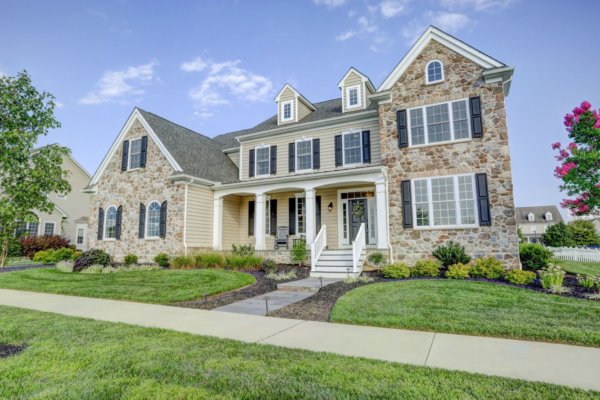 David M King Realty Ltd in Wellington, OH