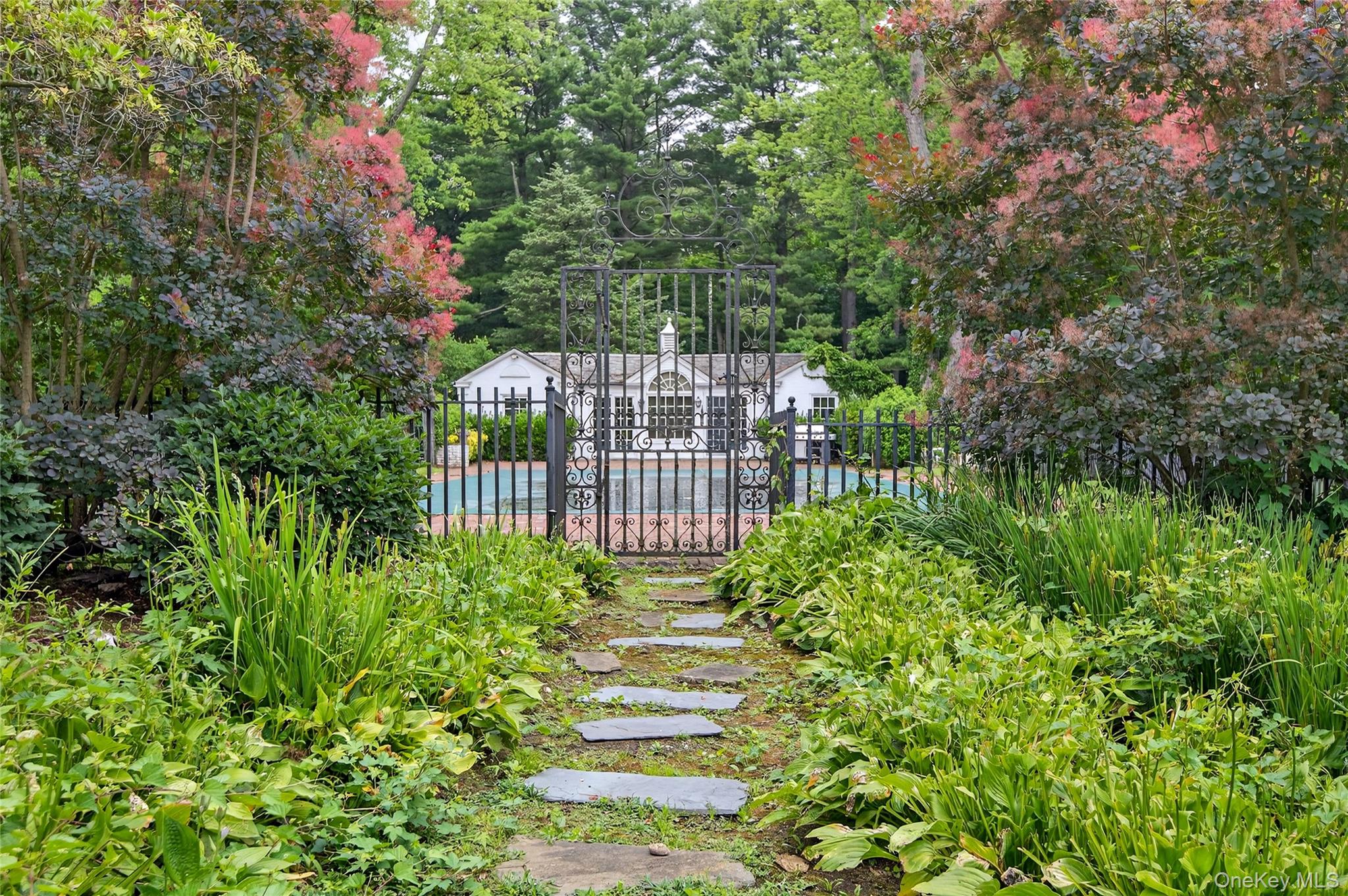 Michelle Lent | Compass in Manhasset, NY