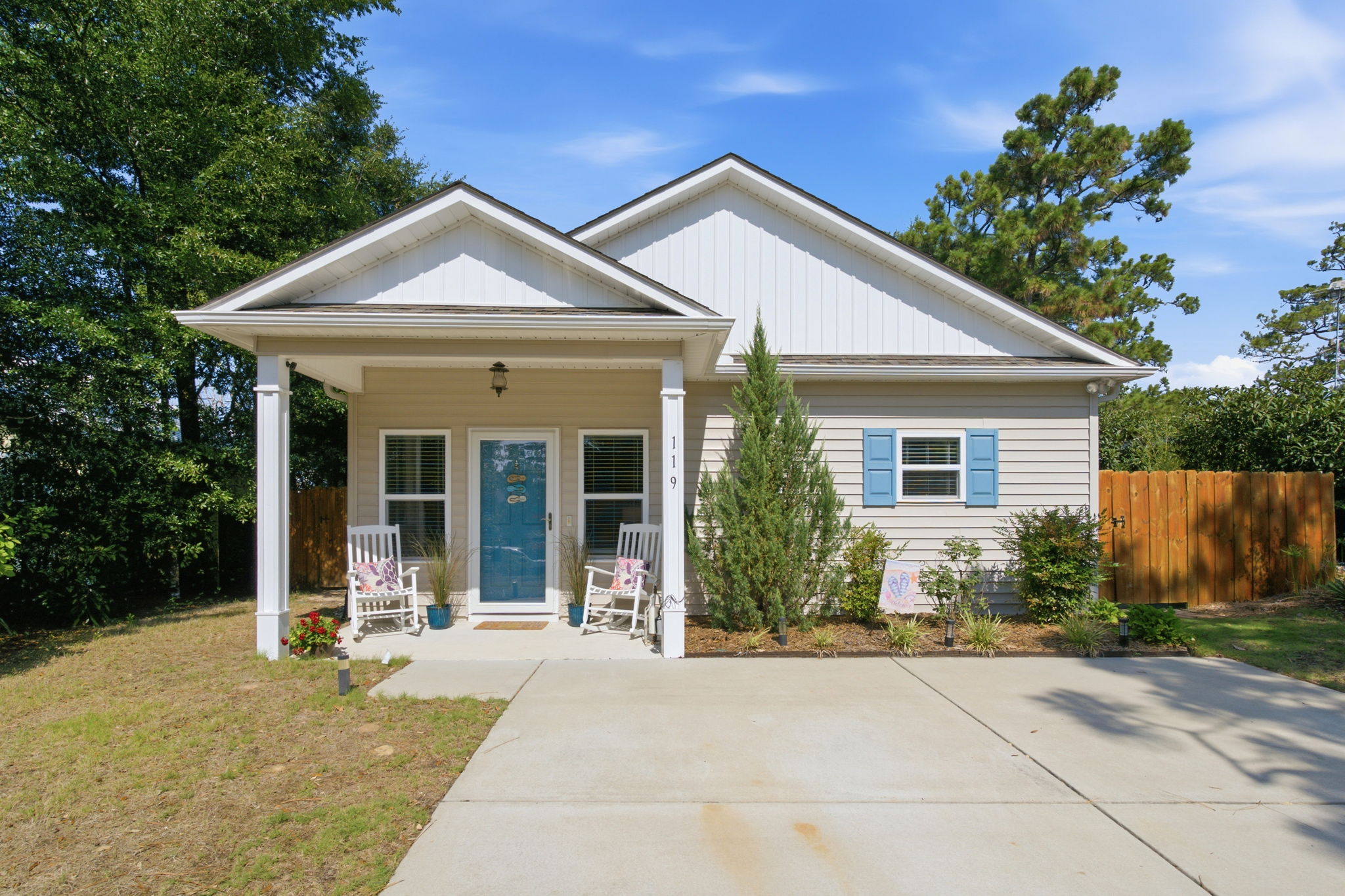 Carolina Exclusives in Oak Island, NC (3)