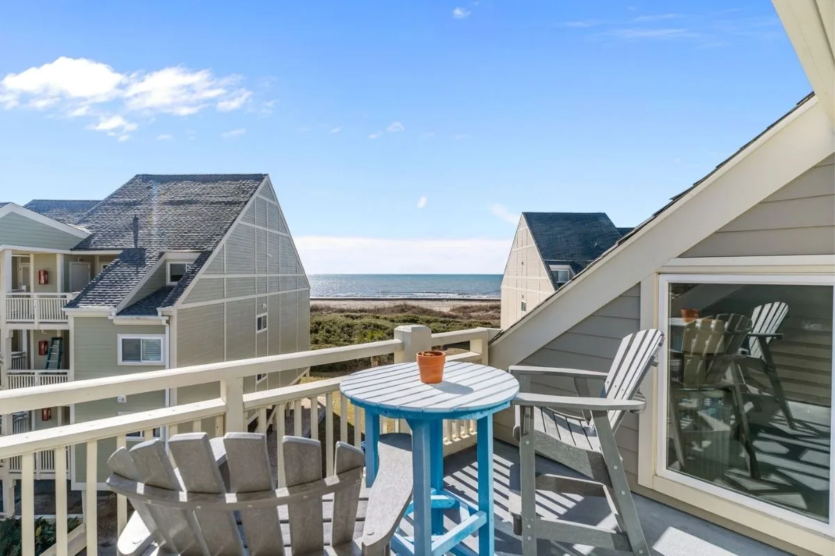 Carolina Exclusives in Oak Island, NC (4)