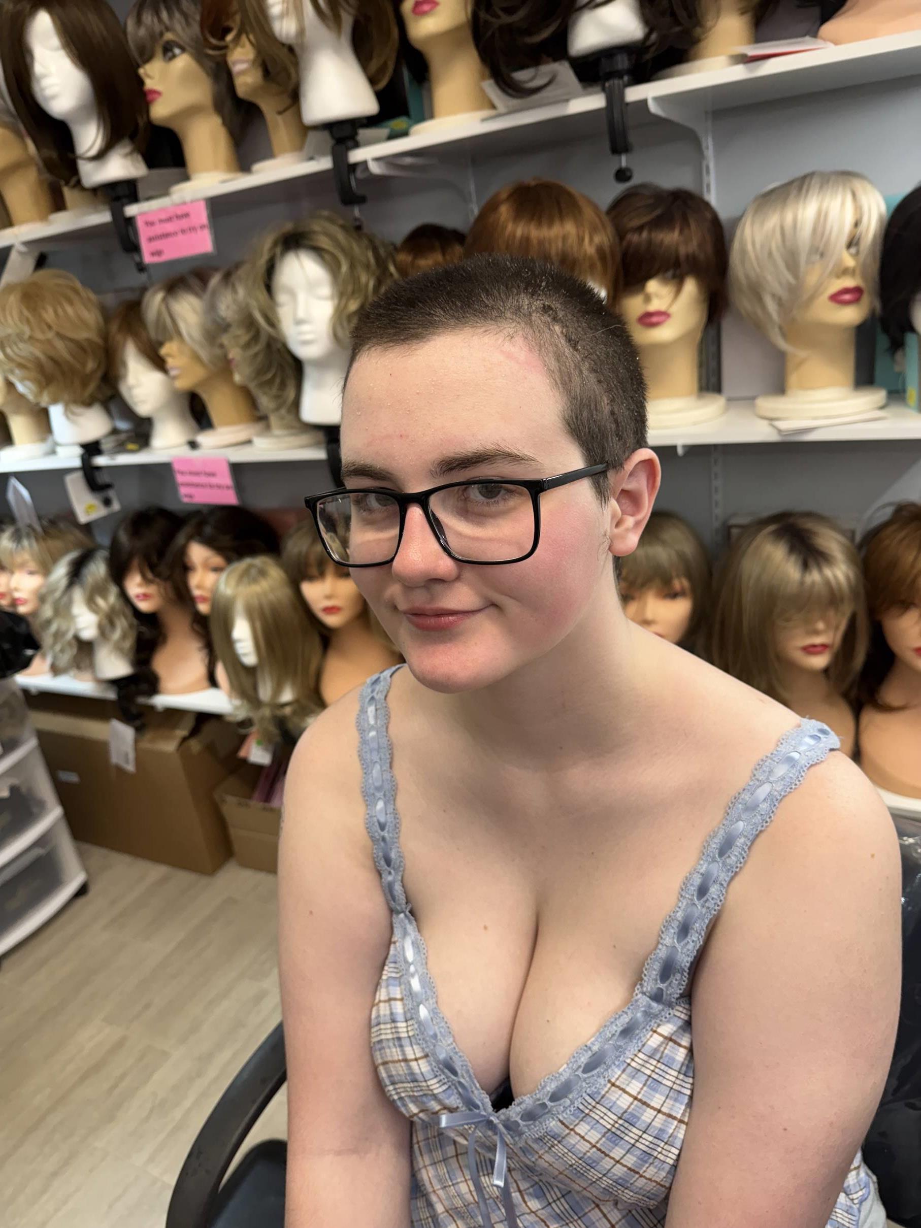 Wigs by Kim in Corydon, IN (3)