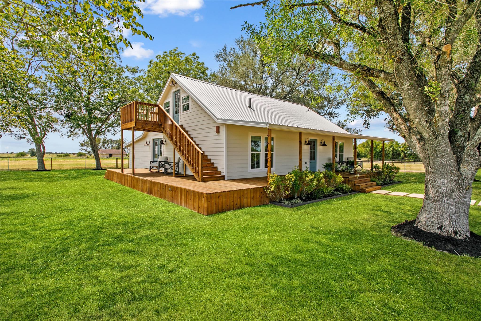 LEECO REALTY GROUP in Giddings, TX (2)