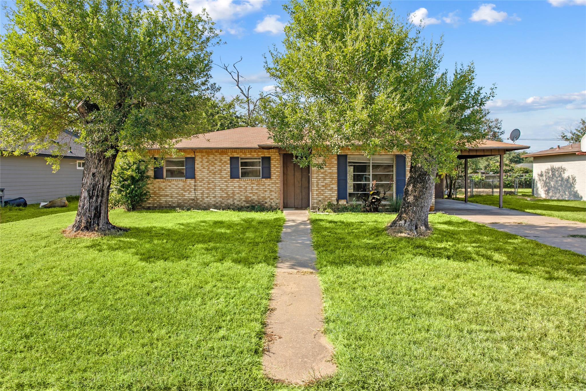 LEECO REALTY GROUP in Giddings, TX (3)