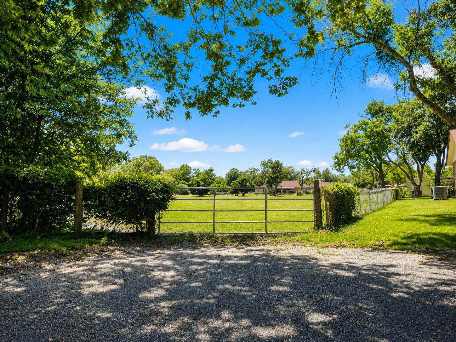 LEECO REALTY GROUP in Giddings, TX (5)