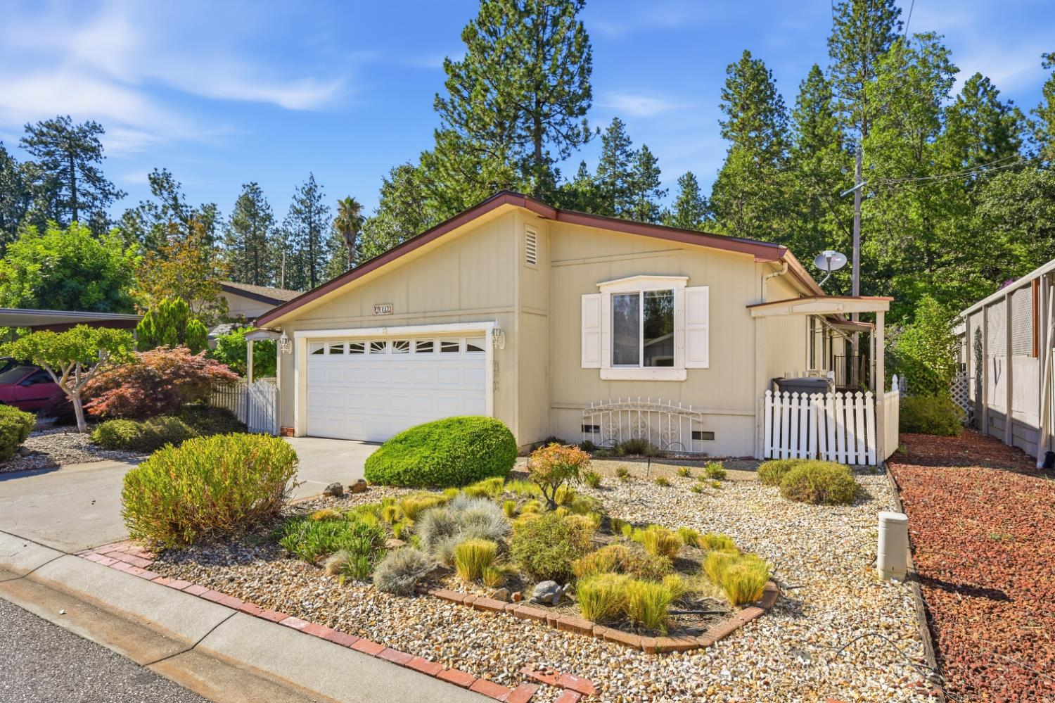 Sarah Stone-Francisco, Grass Valley Realtor in Grass Valley, CA (3)