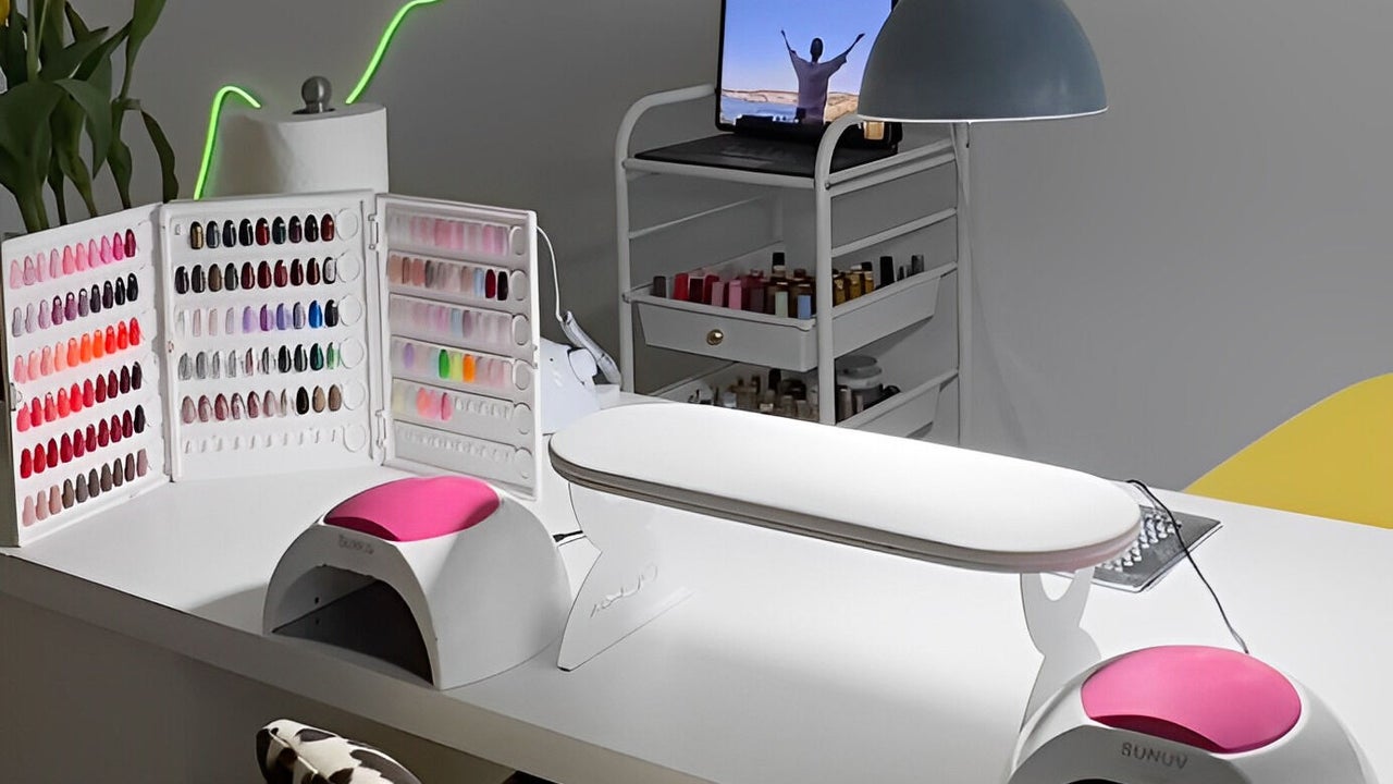 Brilliant Nails Lounge in Schaumburg, IL (5)