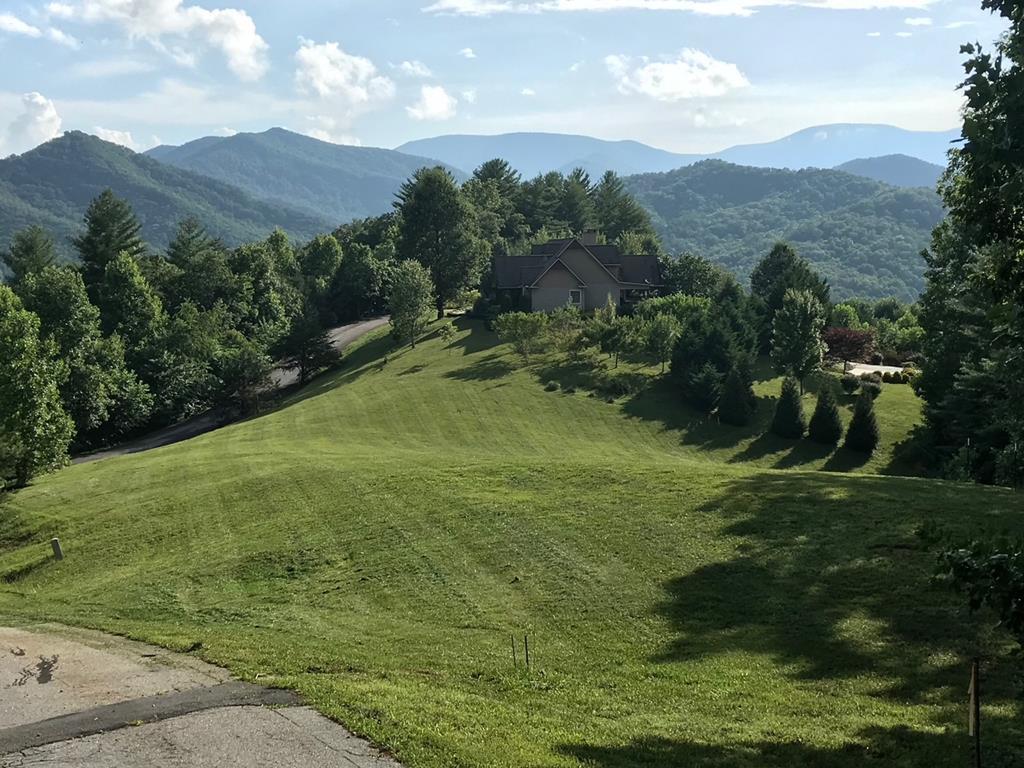 The Vickie Kimsey Team - Re/Max Mountain Properties in Franklin, NC (4)