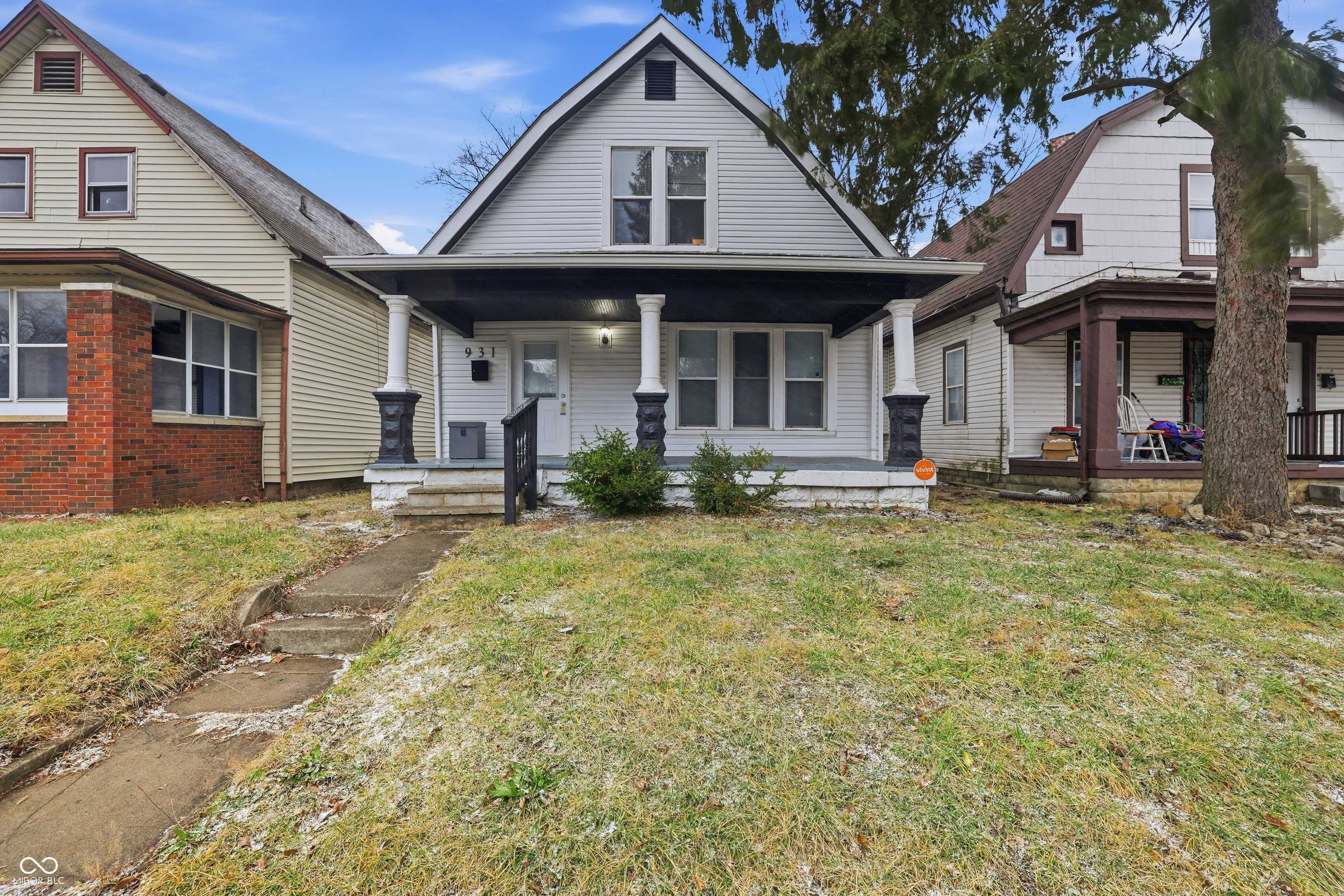 Bond Real Estate Co. | Compass in Indianapolis, IN