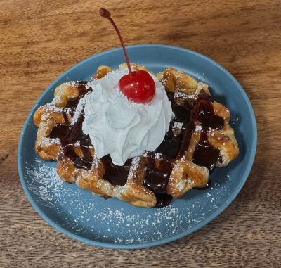Corner Café in Paris, TX (2)