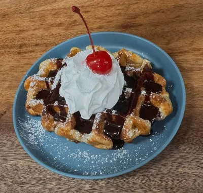 Corner Café in Paris, TX (3)