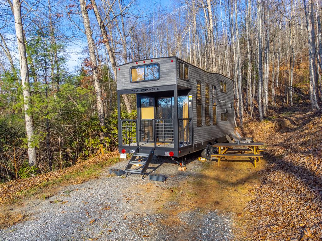 Stephanie Sainz | Broker | Bald Head Realty in Franklin, NC (4)