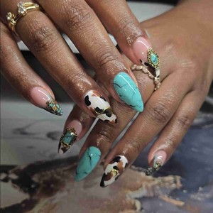 Kristalizednails in Hempstead, NY (2)