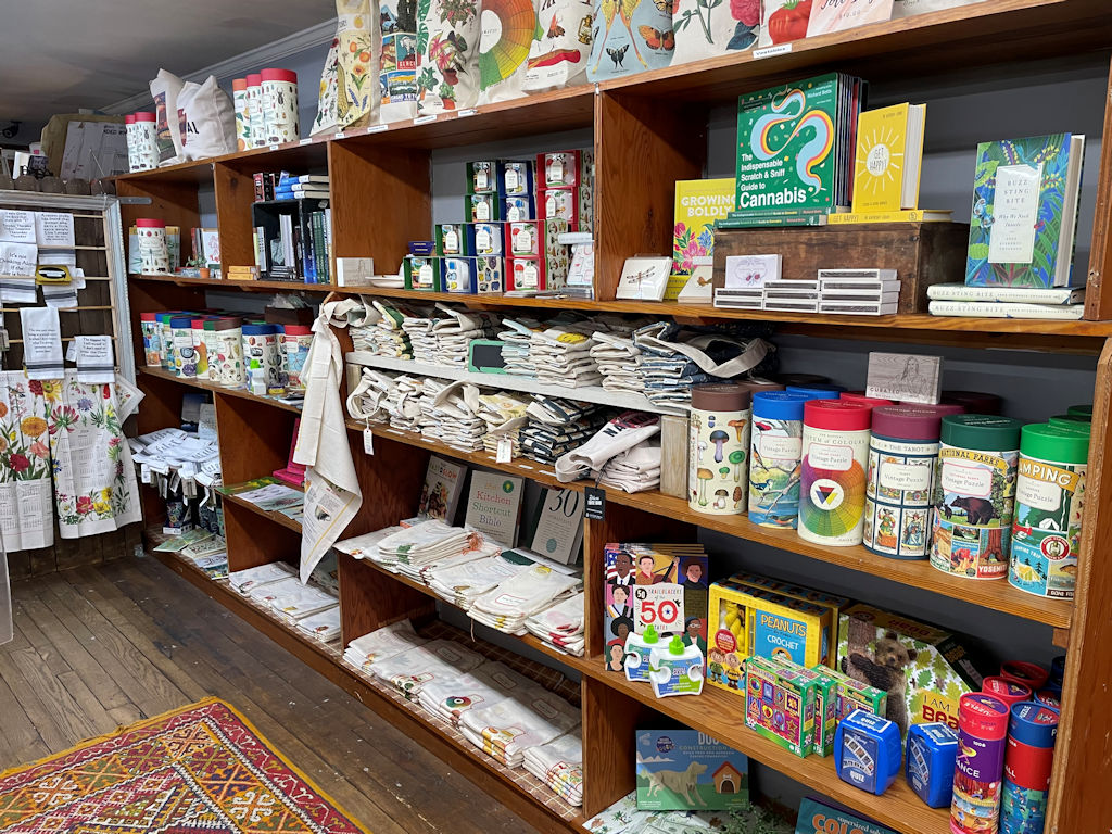 Hawksbill Trading Company in Luray, VA (2)