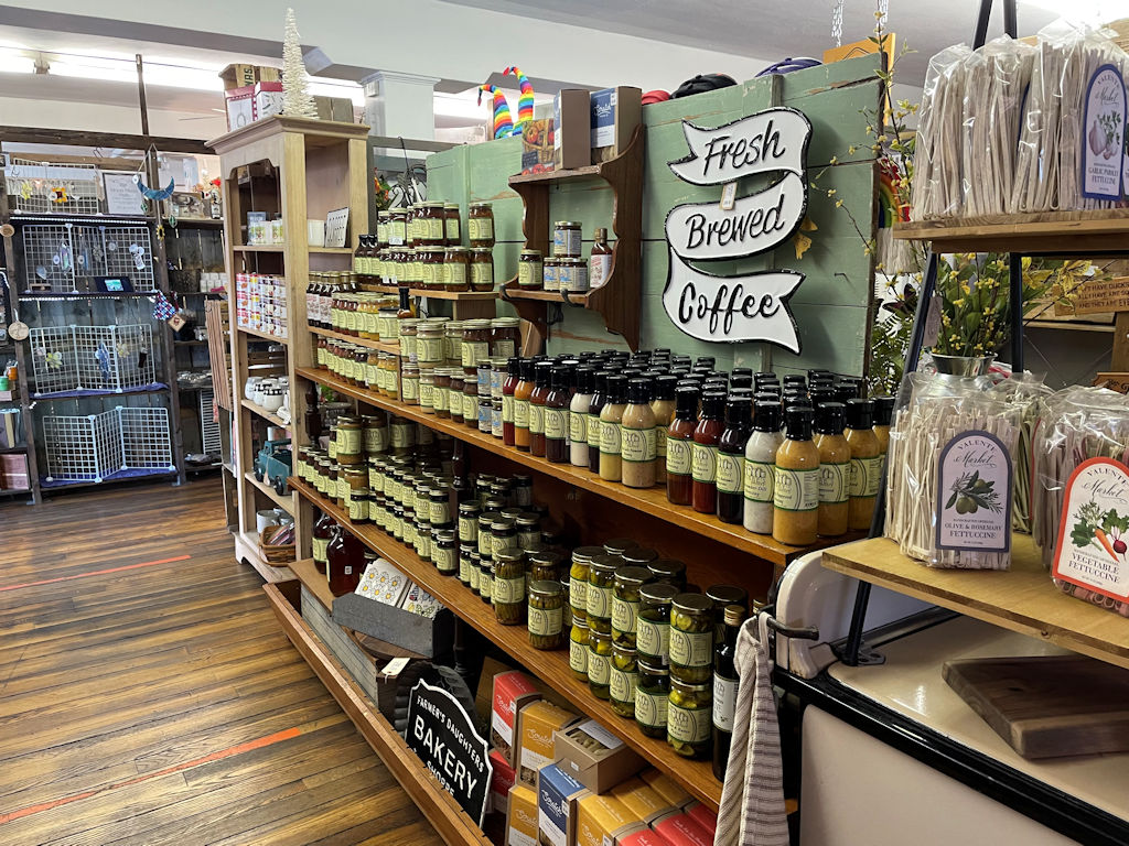 Hawksbill Trading Company in Luray, VA (3)