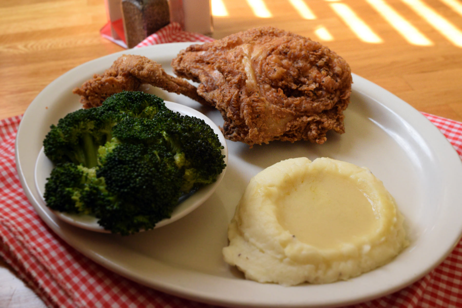 Campbell's Barn Restaurant & Saloon in Amelia, OH (2)