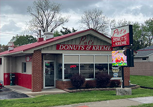Pats Donuts & Kreme in Delphos, OH (3)