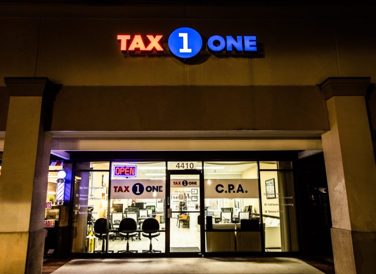 Tax One in West Palm Beach, FL (4)