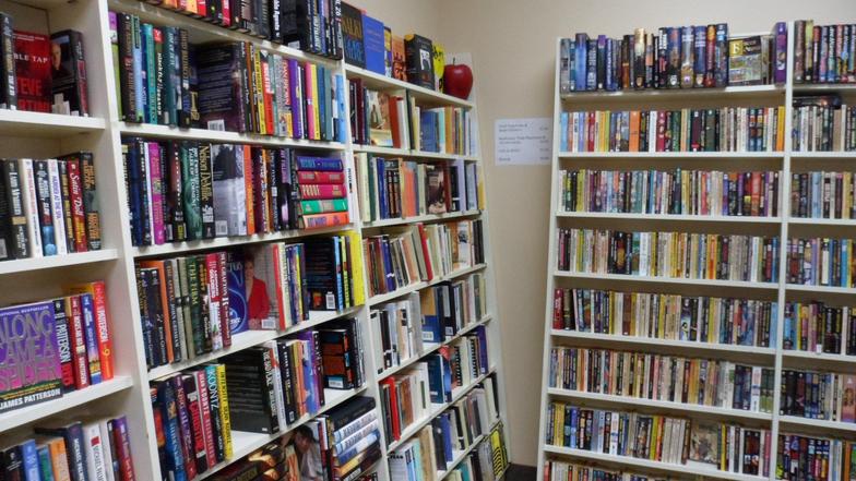 Big Apple Books in Fort Lauderdale, FL