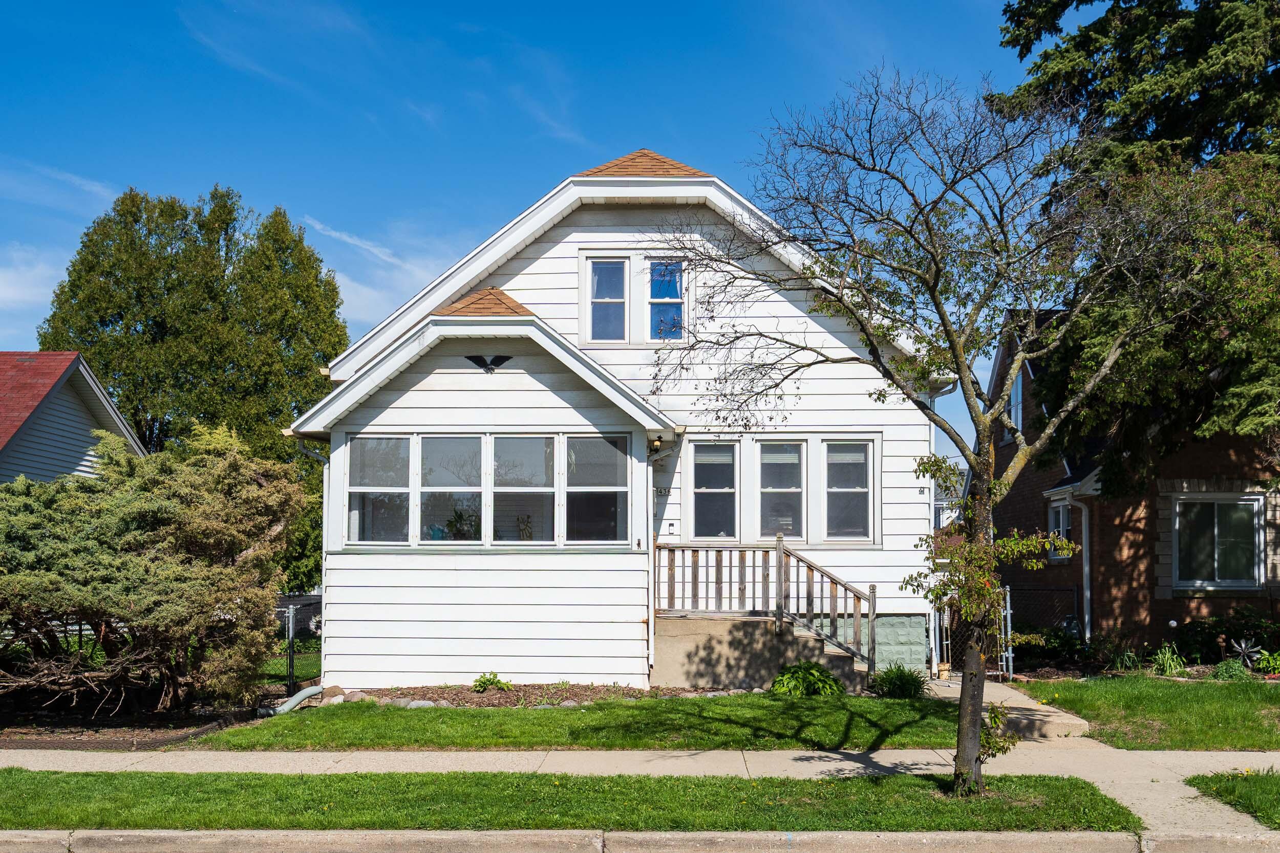 Caryn Luethe - Real Estate Agent in Delafield, WI (6)