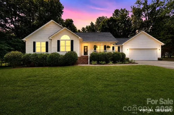 Jennifer Brown, REALTOR in Clover, SC (2)