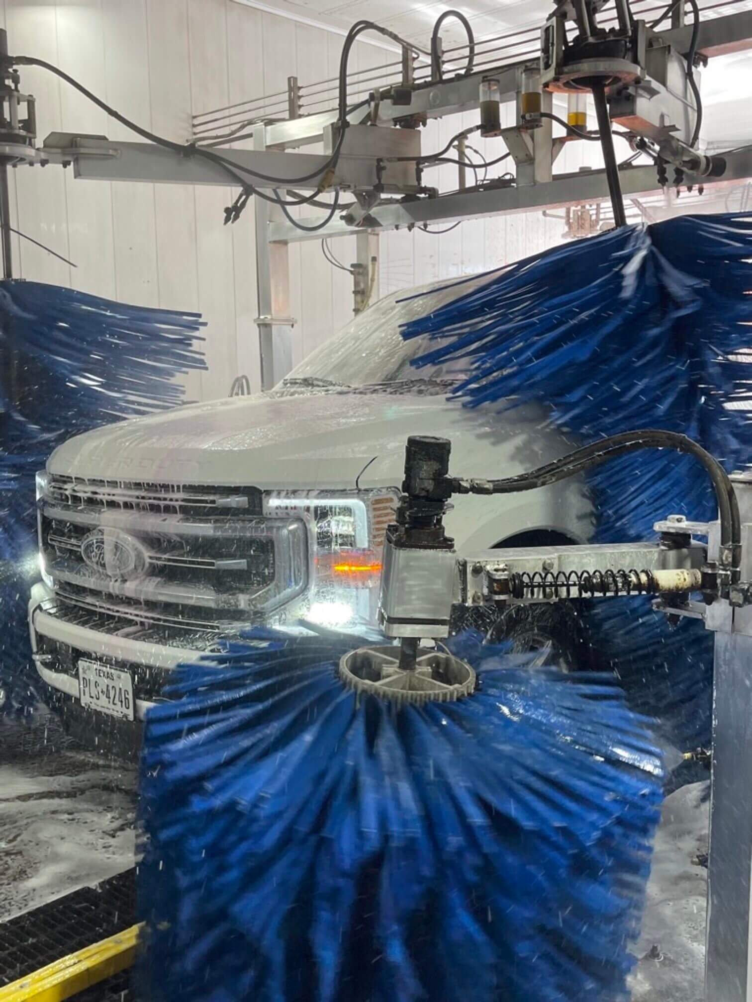 Mustang Elite Car Wash & Lube Center in Grapevine, TX
