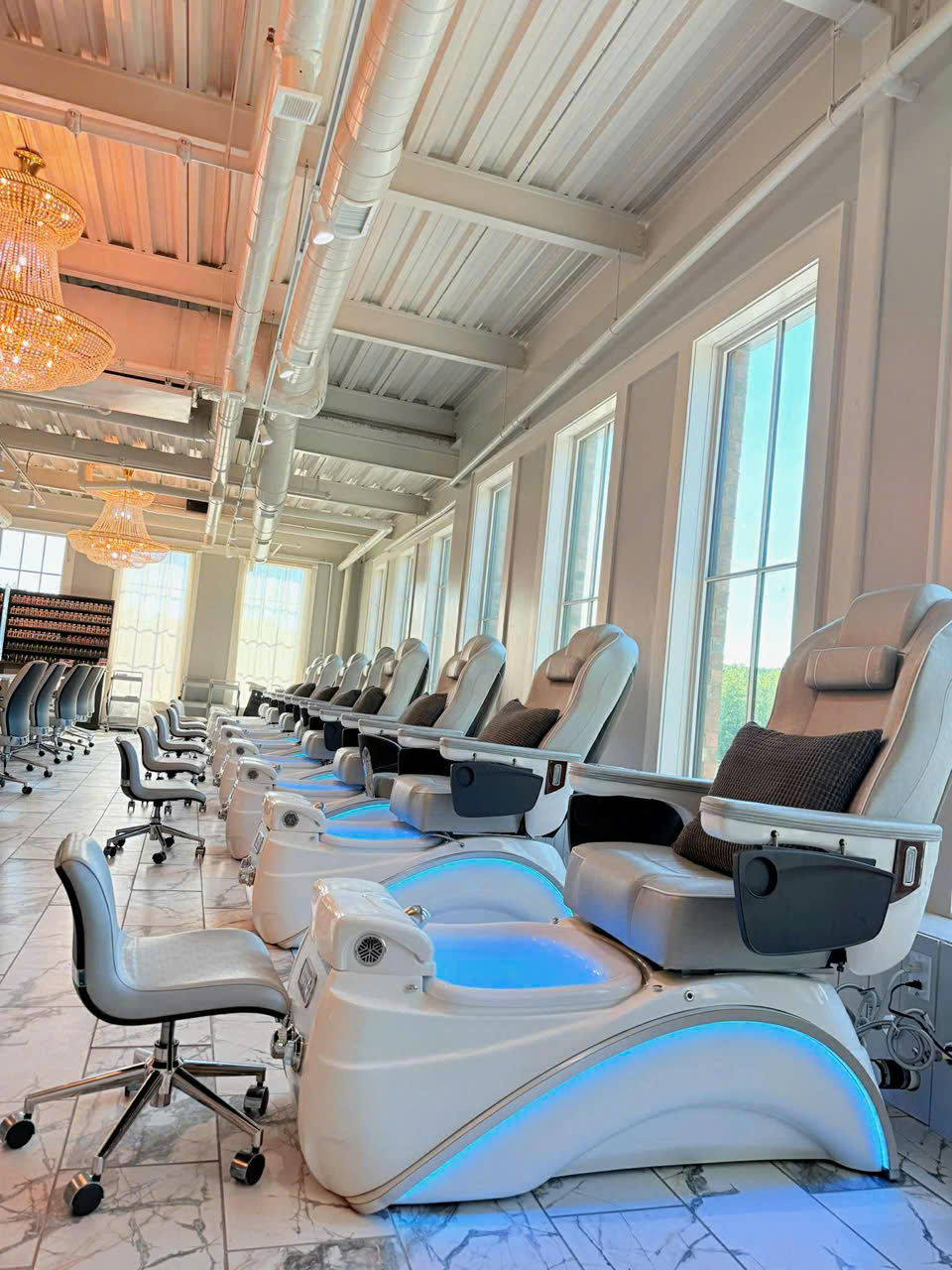 L'AVENIR NAIL in Milton, GA