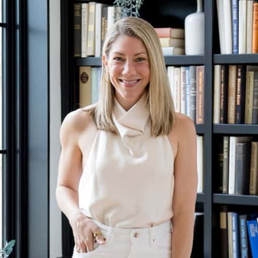 Round Rock Real Estate Agent, Lauren Schauer - Magnolia Realty in Round Rock, TX (2)