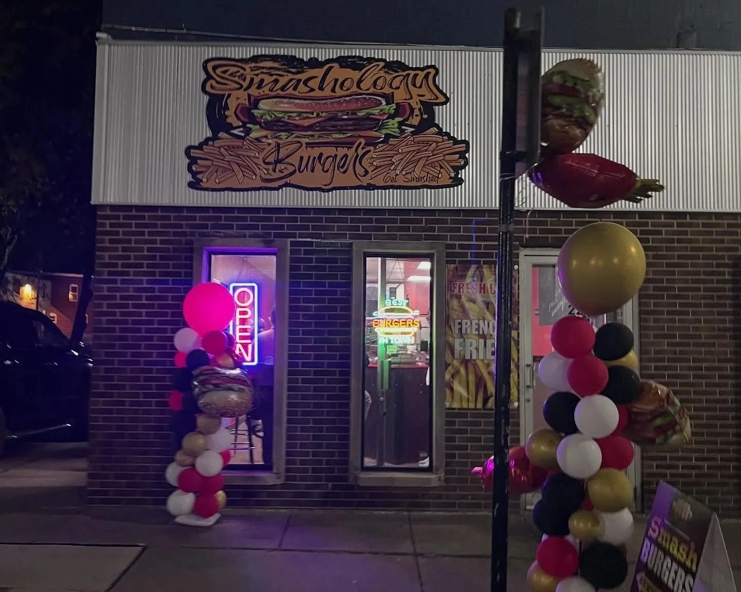 Smashology Burgers in Ravenna, OH (6)