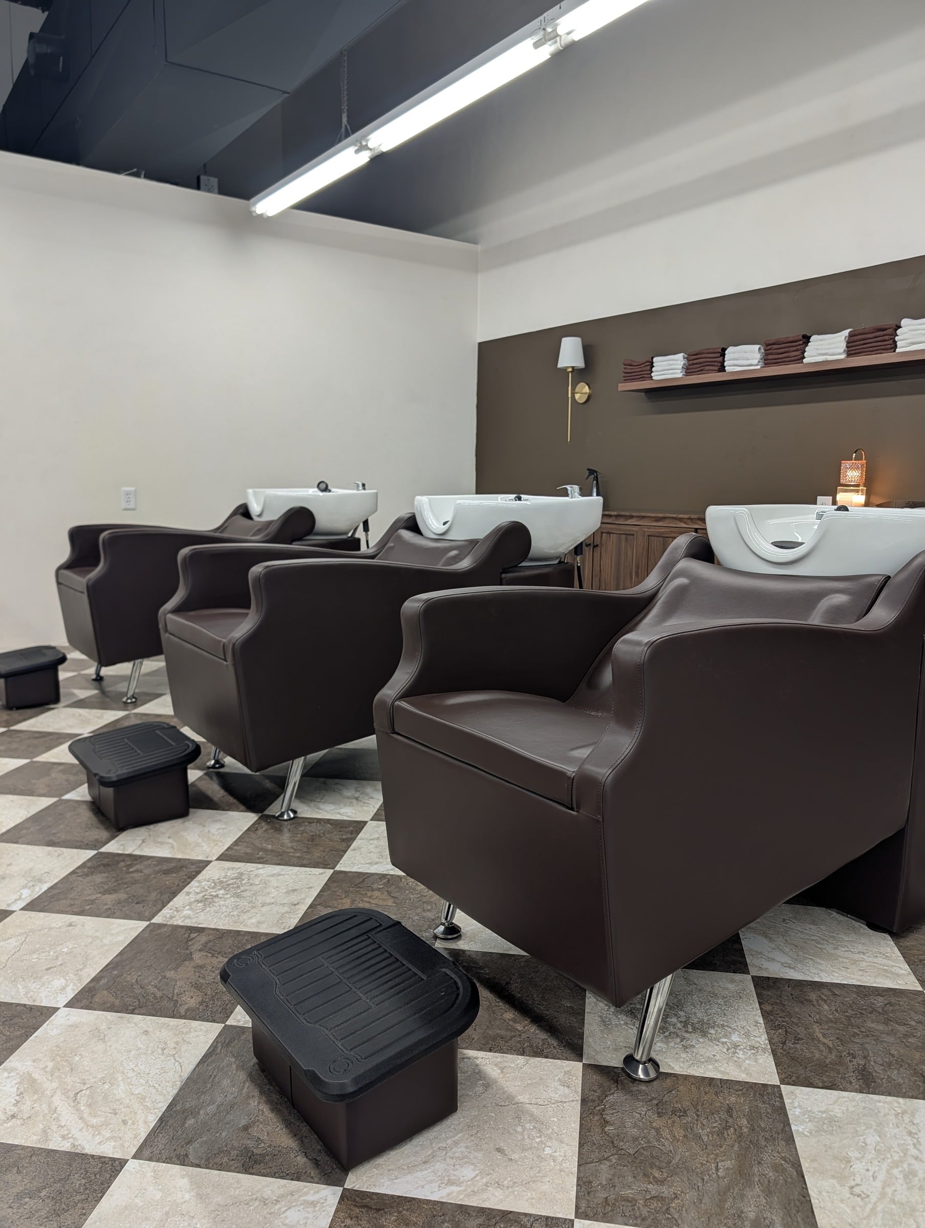 Ivory and Co Salon in Hortonville, WI (2)
