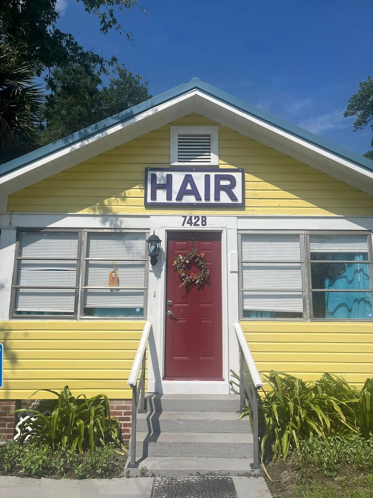 Hawthorne Hair in Hawthorne, FL