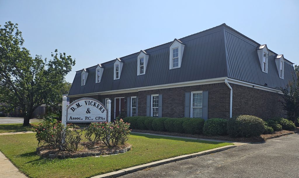 D M Vickers & Associates CPA in Hawkinsville, GA