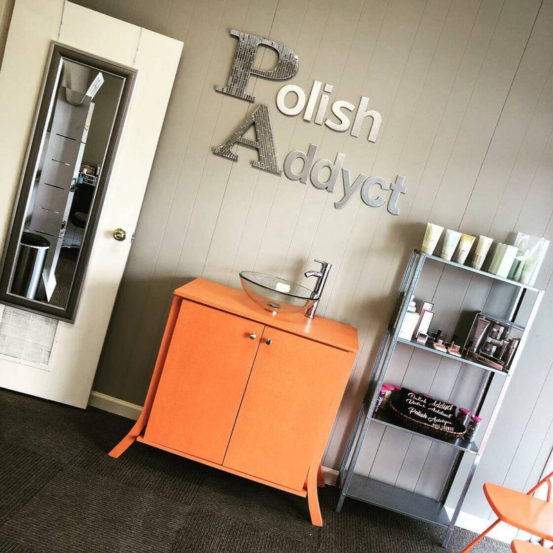 Polish Addyct Nail Lounge in Memphis, TN (2)