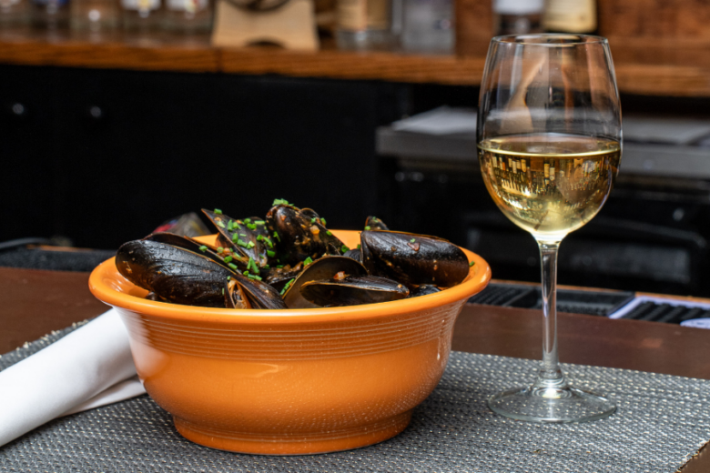 Black Bull Steakhouse & Seafood in Riverdale, NJ (4)