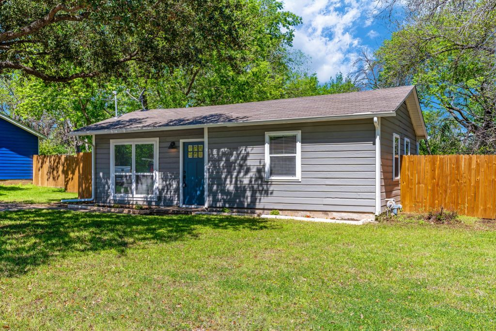Martini Realty, LLC. in Justin, TX (4)
