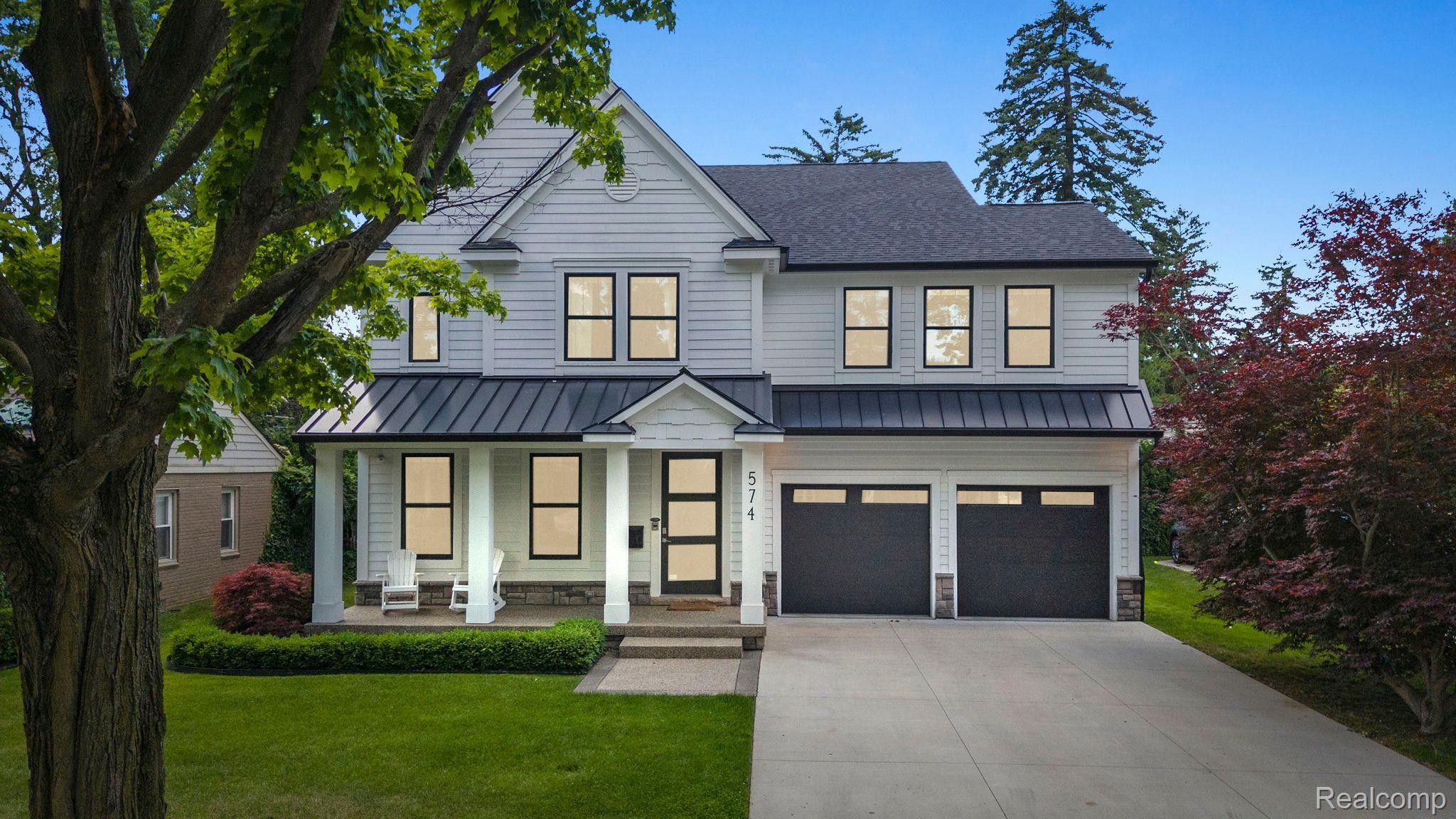Maxim Properties in Farmington Hills, MI (3)