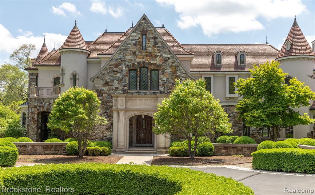Maxim Properties in Farmington Hills, MI (4)