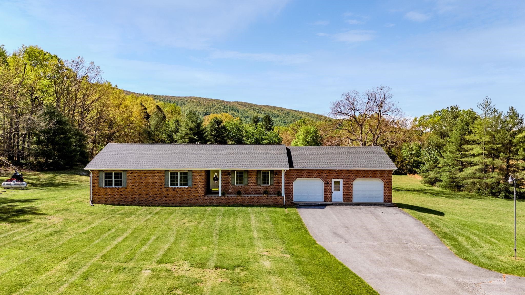 Sherry Andersen-Nest Realty in Staunton, VA (3)