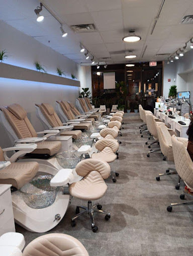 Dazzle Nails & Spas in Chicago, IL (2)