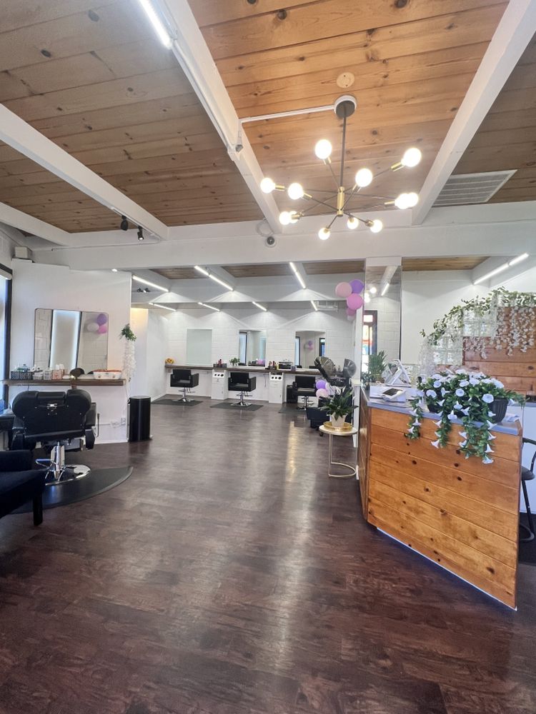 UR Beauty Salon in Sebastopol, CA (4)