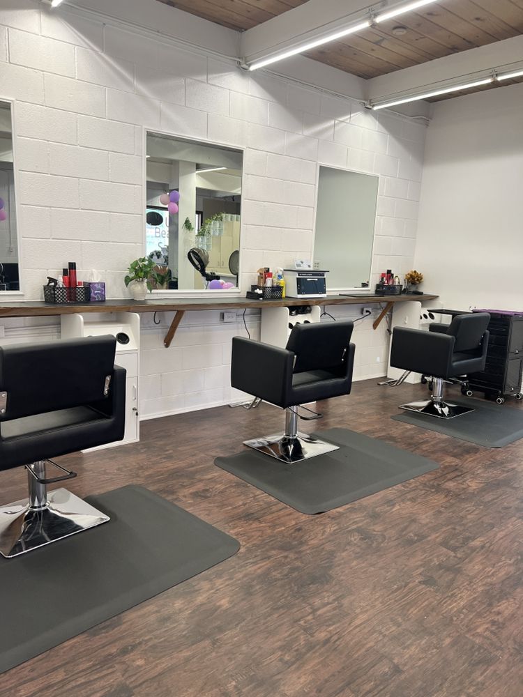UR Beauty Salon in Sebastopol, CA (6)