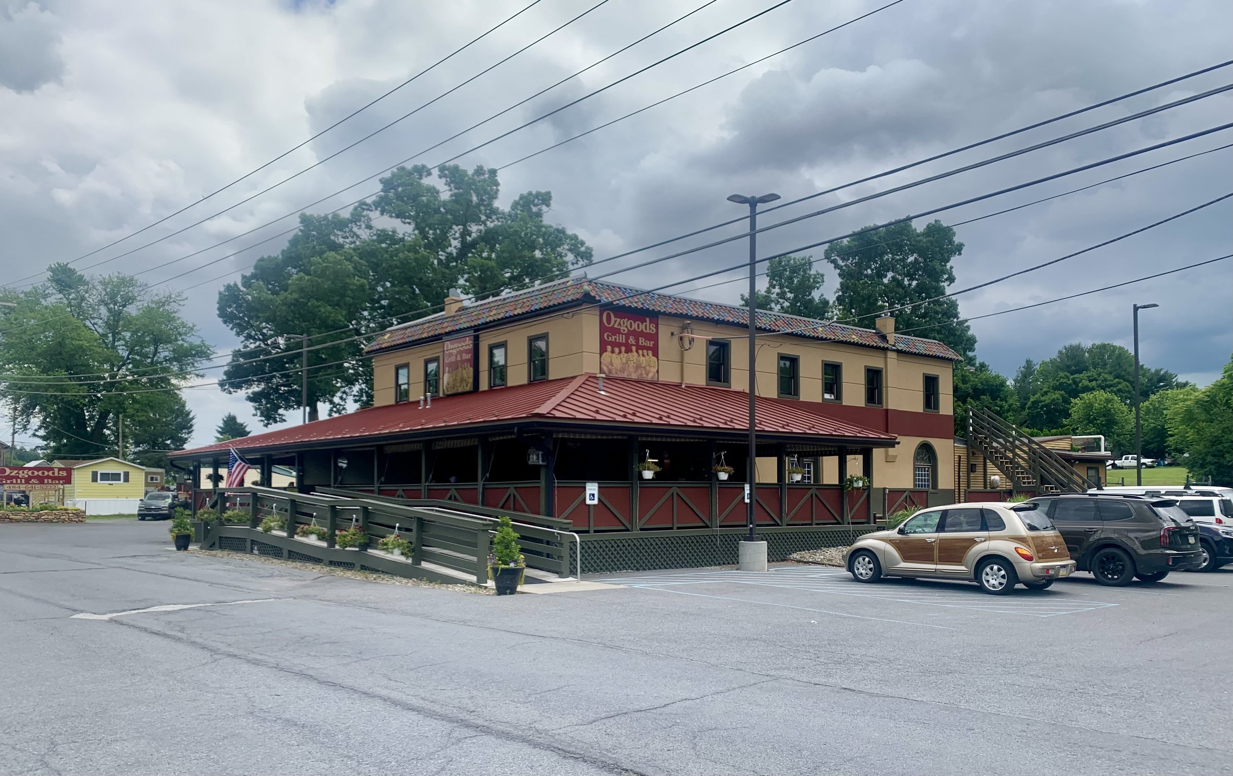 Ozgoods Neighborhood Grill & Bar in Kutztown, PA (3)
